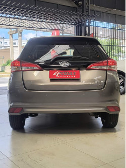 TOYOTA Yaris Hatch 1.5 16V 4P FLEX XS CONNECT MULTIDRIVE AUTOMÁTICO CVT