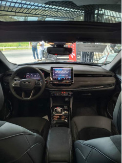 JEEP Commander 2.0 16V 4P HURRICANE 4 TURBO BLACKHAWK AUTOMÁTICO AT9