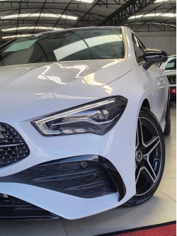 MERCEDES-BENZ CLA 200 1.6 16V 4P CGI 7-G TRONIC DCT AUTOMÁTICO