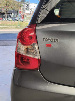 TOYOTA Etios Hatch 1.5 16V 4P FLEX XS