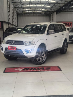 MITSUBISHI Pajero Dakar 3.2 16V 4P HPE S 4X4 TURBO DIESEL INTECOOLER 7 LUGARES AUTOMÁTICO