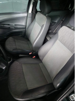 VOLKSWAGEN Fox 1.0 4P FLEX