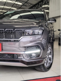 JEEP Commander 2.0 16V 4P TD380 OVERLAND TURBO DIESEL AUTOMÁTICO