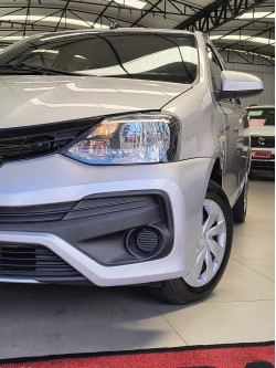 TOYOTA Etios Hatch 1.3 16V 4P FLEX X
