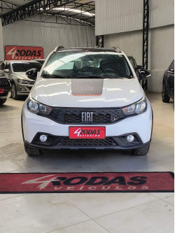 FIAT Argo 1.3 4P FLEX FIREFLY TREKKING AUTOMÁTICO CVT