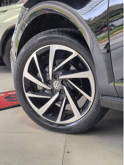 VOLKSWAGEN Virtus 1.0 4P 200 TSI FLEX HIGHLINE AUTOMÁTICO