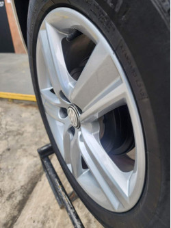 VOLKSWAGEN Fox 1.6 4P COMFORTLINE FLEX