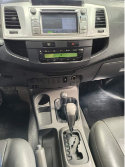 TOYOTA Hilux Caminhonete 3.0 4P 4X4 SRV TURBO DIESEL CABINE DUPLA