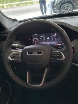 JEEP Commander 2.0 16V 4P HURRICANE 4 TURBO BLACKHAWK AUTOMÁTICO AT9