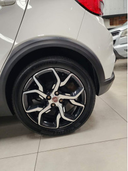 FIAT Argo 1.8 4P FLEX E.TORQ HGT AUTOMÁTICO