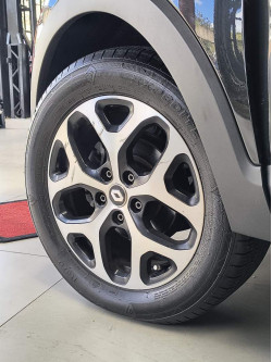 RENAULT Captur 2.0 16V 4P FLEX BOSE AUTOMÁTICO