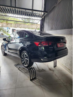 VOLKSWAGEN Virtus 1.0 4P 200 TSI FLEX HIGHLINE AUTOMÁTICO