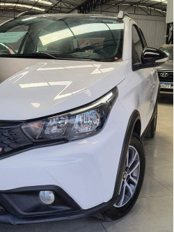 FIAT Argo 1.3 4P FLEX FIREFLY TREKKING AUTOMÁTICO CVT
