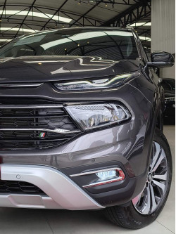 FIAT Toro 1.3 16V 4P FLEX 270 TURBO VOLCANO AUTOMÁTICO
