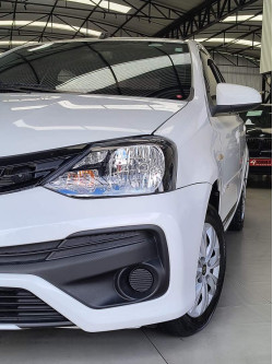 TOYOTA Etios Sedan 1.5 16V 4P FLEX X PLUS