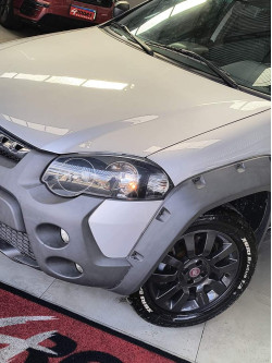 FIAT Strada 1.8 FLEX ADVENTURE CABINE DUPLA