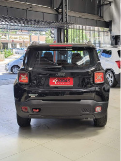 JEEP Renegade 2.0 16V 4P TURBO DIESEL TRAILHAWK 4X4 AUTOMÁTICO