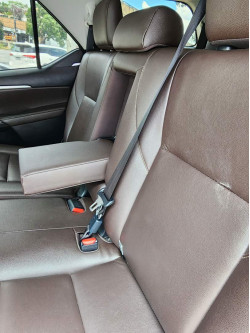 TOYOTA Hilux SW4 2.8 16V 4P SRX 4X4 7 LUGARES TURBO DIESEL AUTOMÁTICO