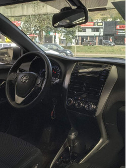 TOYOTA Yaris Hatch 1.5 16V 4P FLEX XL MULTIDRIVE AUTOMÁTICO CVT