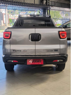 FIAT Toro 1.3 16V 4P FLEX 270 TURBO VOLCANO AUTOMÁTICO