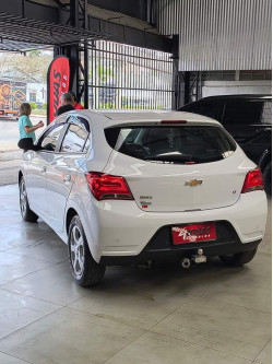 CHEVROLET Onix Hatch 1.4 4P FLEX LT