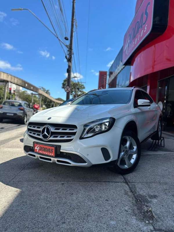 GLA 200 1.6 16V 4P CGI STYLE TURBO AUTOMÁTICO