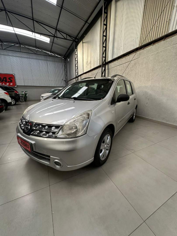 Livina 1.6 16V FLEX NIGHT&DAY