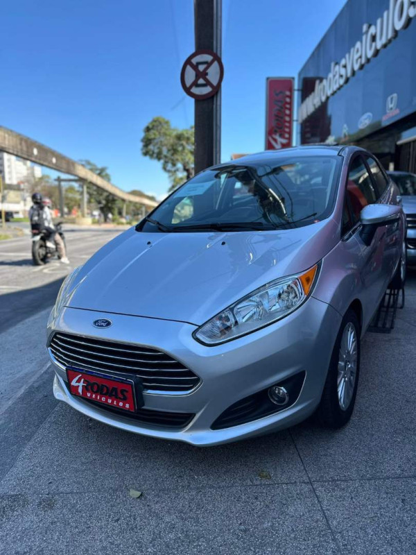 Fiesta Sedan 1.6 4P FLEX SE PLUS POWERSHIFT AUTOMÁTICO