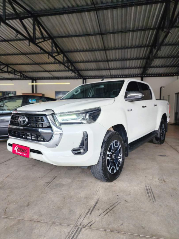 Hilux Caminhonete 2.8 16V SRX 4X4 DIESEL CABINE DUPLA AUTOMÁTICO