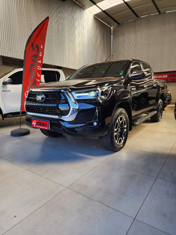 Hilux Caminhonete 2.8 16V SRX 4X4 DIESEL CABINE DUPLA AUTOMÁTICO