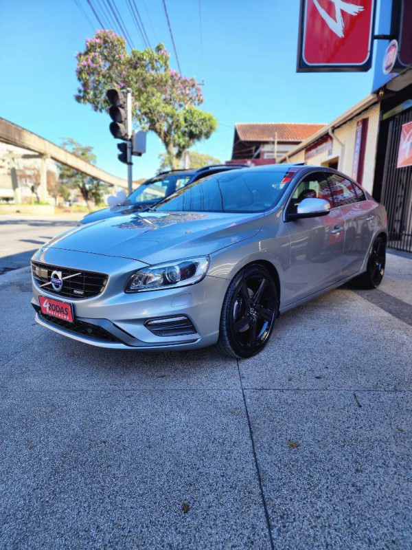 S60 3.0 4P T6 R DESIGN AWD AUTOMÁTICO