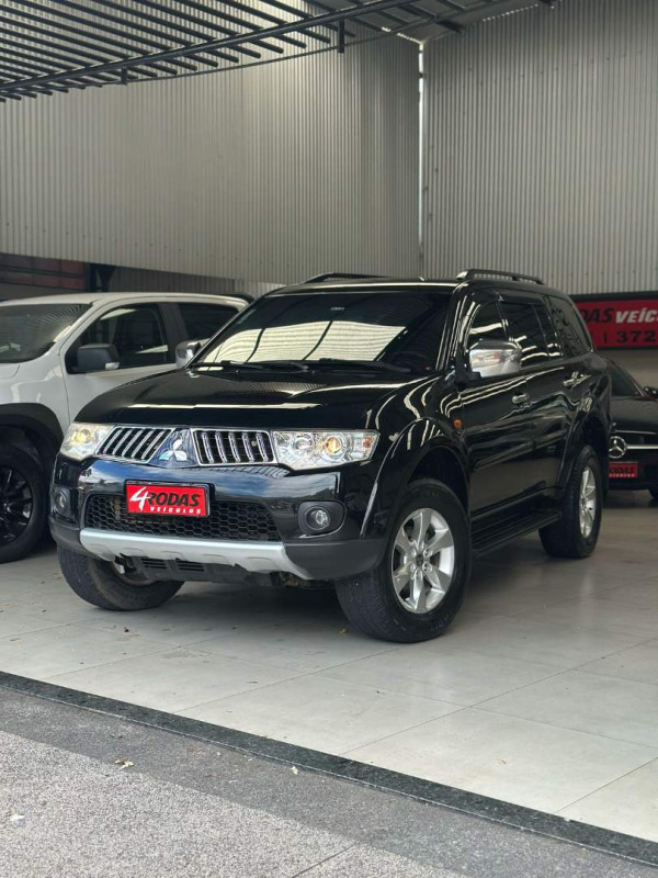 Pajero Dakar 3.2 16V 4P HPE S 4X4 TURBO DIESEL INTECOOLER 7 LUGARES AUTOMÁTICO