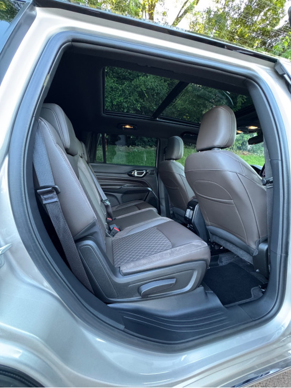 Commander OVERL. TD380 2.0 4X4 DIE. AUT.