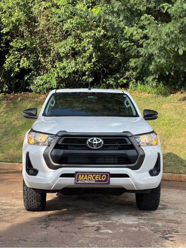HILUX CD SR 4X4 2.8 TDI DIESEL AUT.