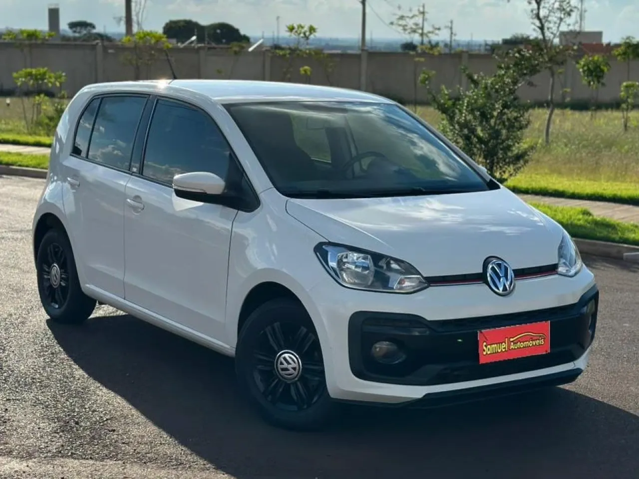 UP 1.0 TSI MOVE UP 12V