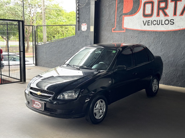 CLASSIC 1.0 MPFI LS 8V FLEX 4P MANUAL