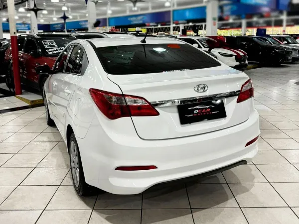 HYUNDAI HB20S 1.0 COMFORT PLUS 12V HYUNDAI HB20S 1.0 COMFORT PLUS 12V