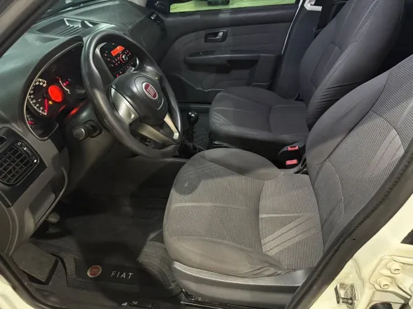 FIAT Palio 1.4 MPI ATTRACTIVE WEEKEND 8V FIAT Palio 1.4 MPI ATTRACTIVE WEEKEND 8V