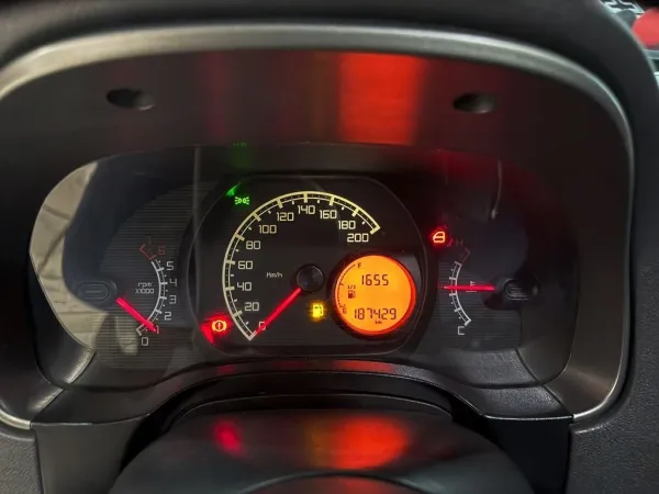 FIAT Palio 1.4 MPI ATTRACTIVE WEEKEND 8V FIAT Palio 1.4 MPI ATTRACTIVE WEEKEND 8V