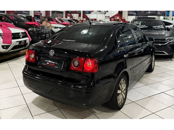 VOLKSWAGEN Polo Sedan 1.6 MI 8V VOLKSWAGEN Polo Sedan 1.6 MI 8V