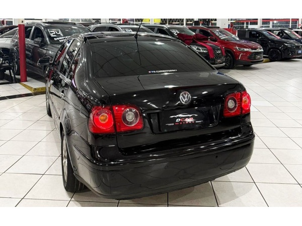 VOLKSWAGEN Polo Sedan 1.6 MI 8V VOLKSWAGEN Polo Sedan 1.6 MI 8V