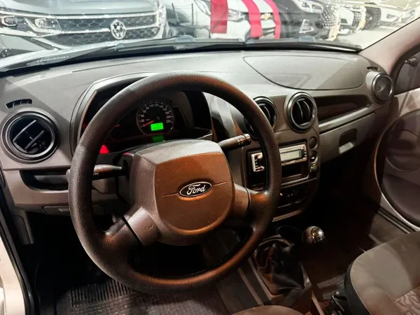 FORD KA 1.0 MPI 8V FORD KA 1.0 MPI 8V