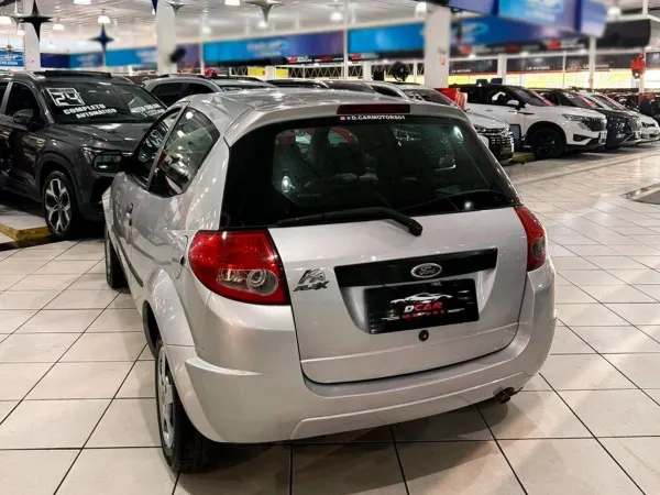 FORD KA 1.0 MPI 8V FORD KA 1.0 MPI 8V