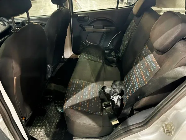 FIAT Uno 1.0 EVO VIVACE 8V FIAT Uno 1.0 EVO VIVACE 8V