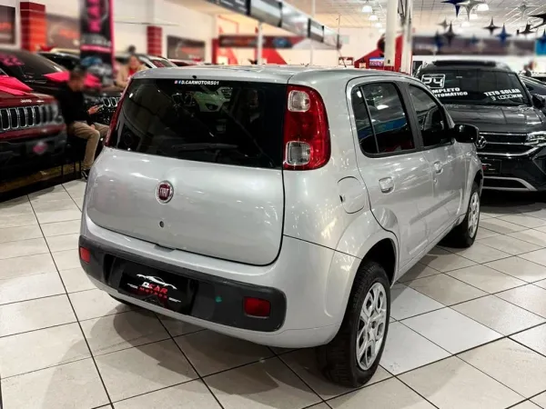 FIAT Uno 1.0 EVO VIVACE 8V FIAT Uno 1.0 EVO VIVACE 8V