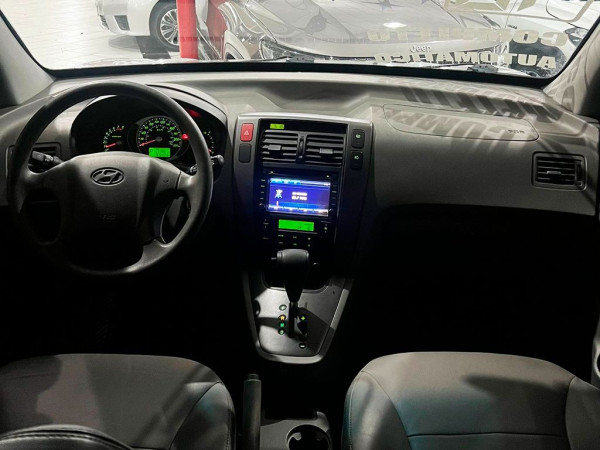 HYUNDAI Tucson 2.0 MPFI GLS BASE 16V 143CV 2WD HYUNDAI Tucson 2.0 MPFI GLS BASE 16V 143CV 2WD