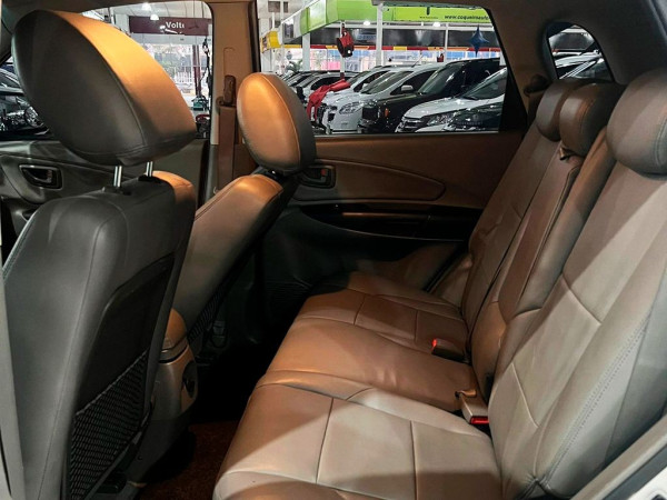 HYUNDAI Tucson 2.0 MPFI GLS BASE 16V 143CV 2WD HYUNDAI Tucson 2.0 MPFI GLS BASE 16V 143CV 2WD