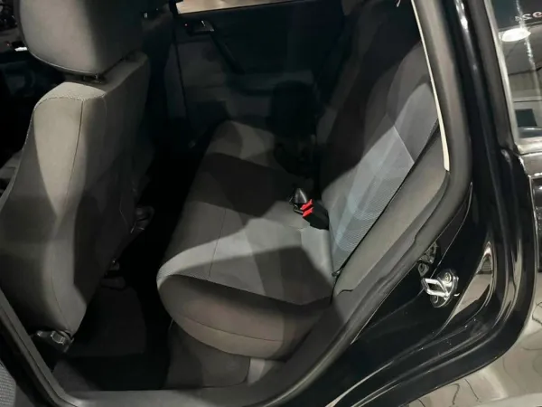 VOLKSWAGEN POLO 1.6 MI 8V VOLKSWAGEN POLO 1.6 MI 8V