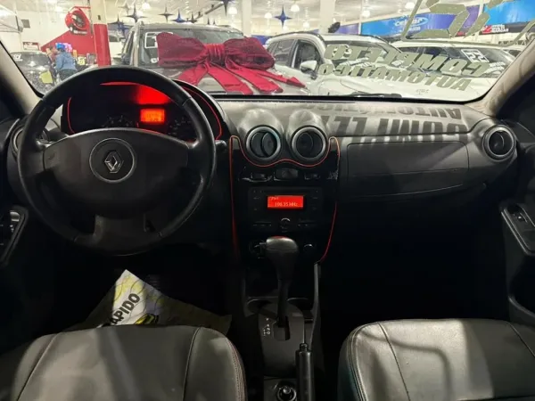 RENAULT Sandero 1.6 STEPWAY 16V RENAULT Sandero 1.6 STEPWAY 16V