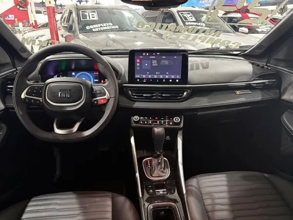 FIAT Fastback 1.3 TURBO 270 LIMITED EDITION FIAT Fastback 1.3 TURBO 270 LIMITED EDITION